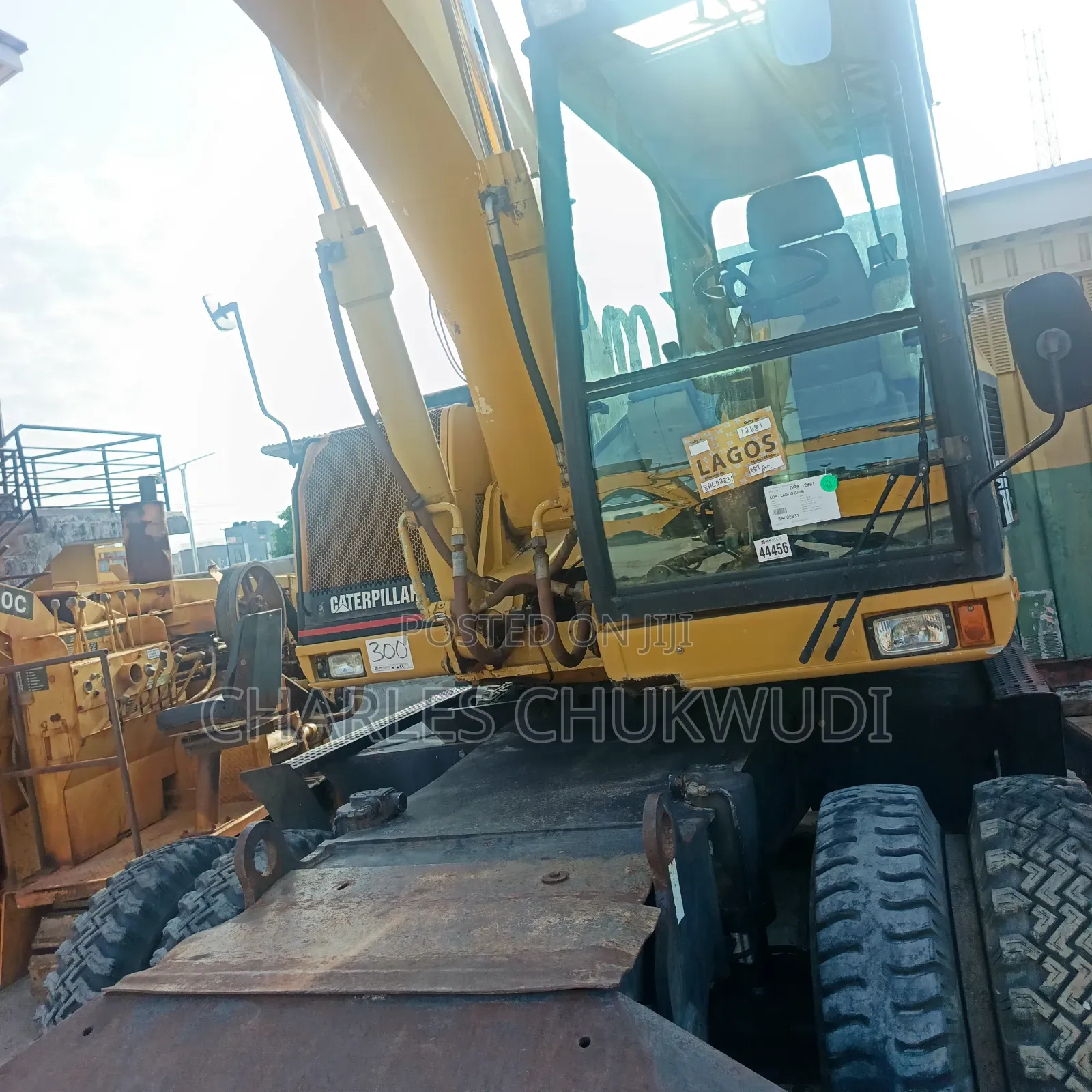 Tyre Excavator 318