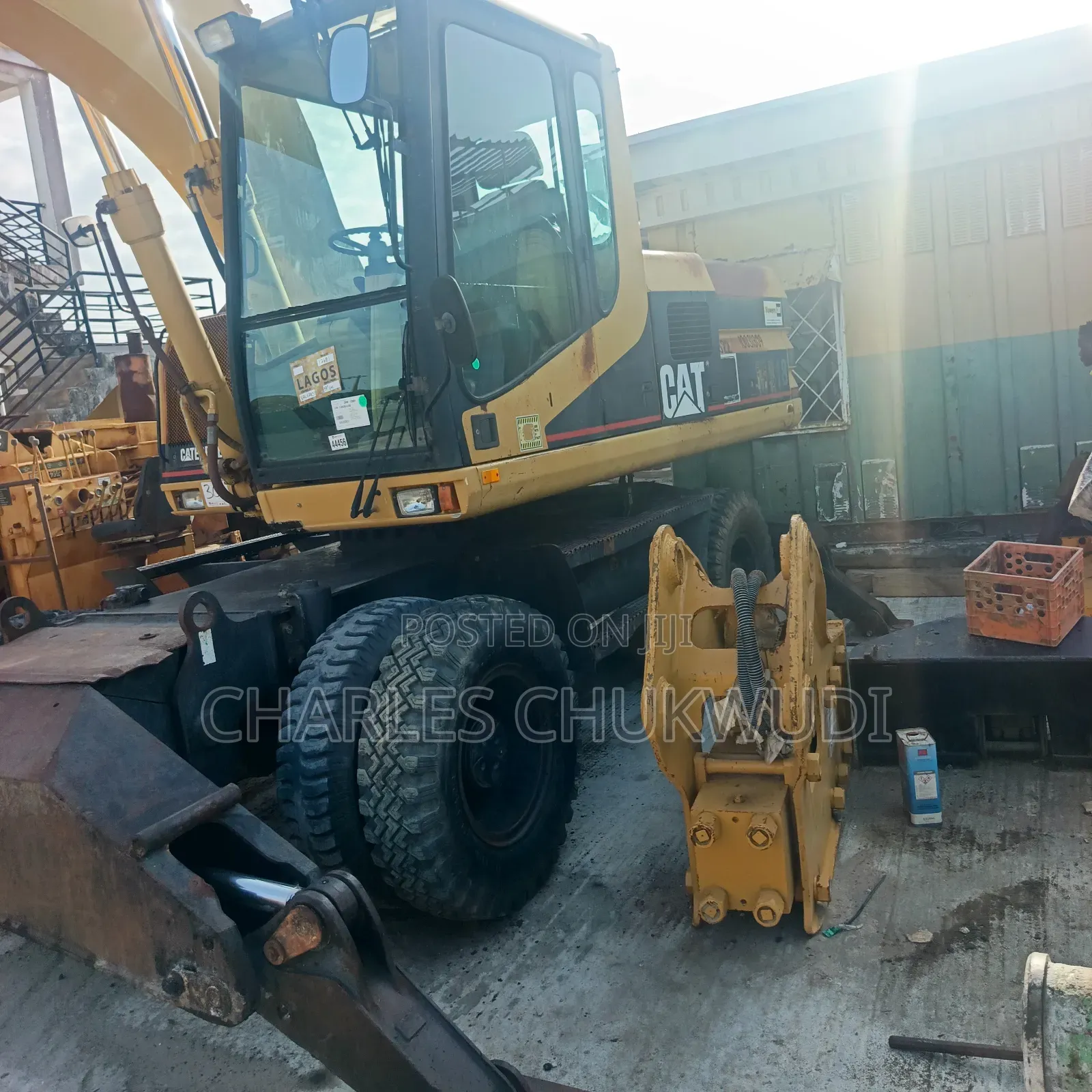 Tyre Excavator 318