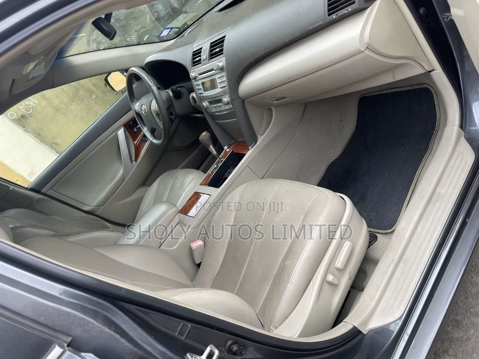 Toyota Camry XLE V6 4dr Sedan (3.5L 6cyl 6AM) 2008 Gray