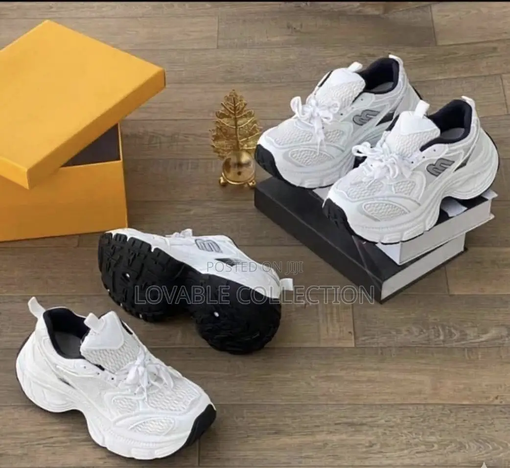 Comfy Big Dd Chunky Unisex Sneakers — 38 to 45 Sizes
