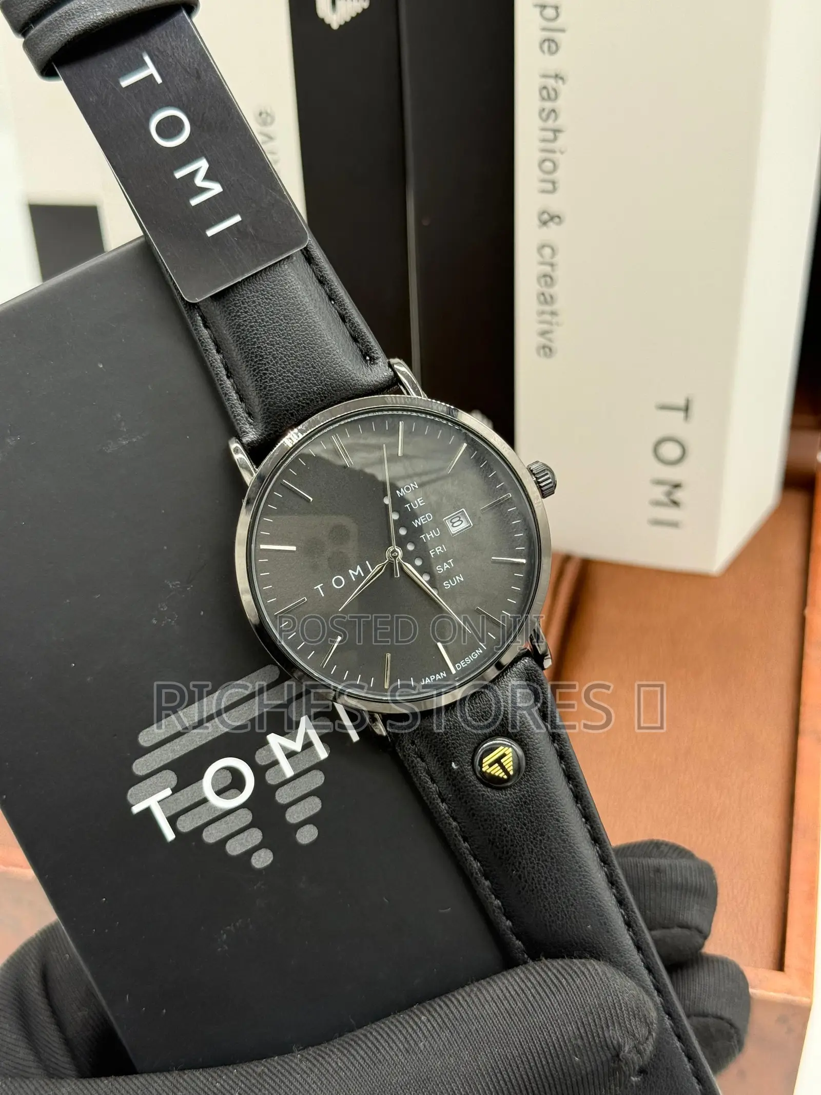 High Quality Tomi Analog Quartz Leather Watch