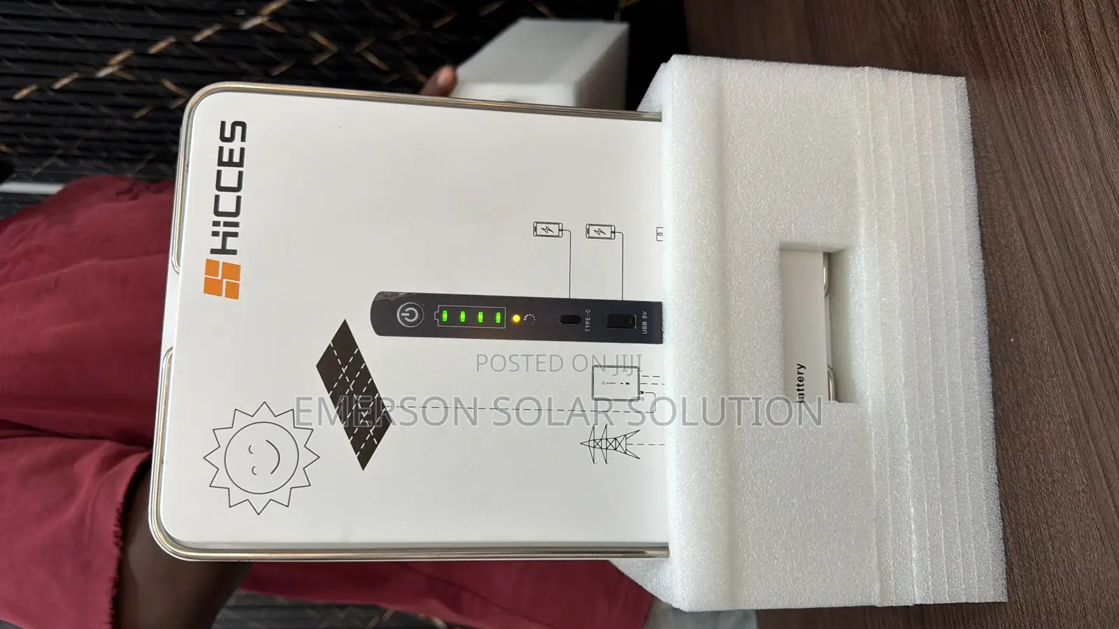 1kwh 300w Hicces Solar Generator