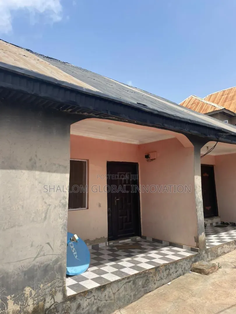 2bdrm Block of Flats in Elewuro, Akobo for sale