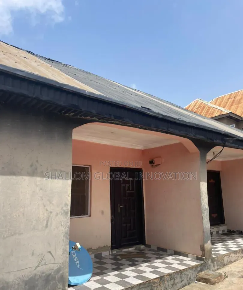 2bdrm Block of Flats in Elewuro, Akobo for sale