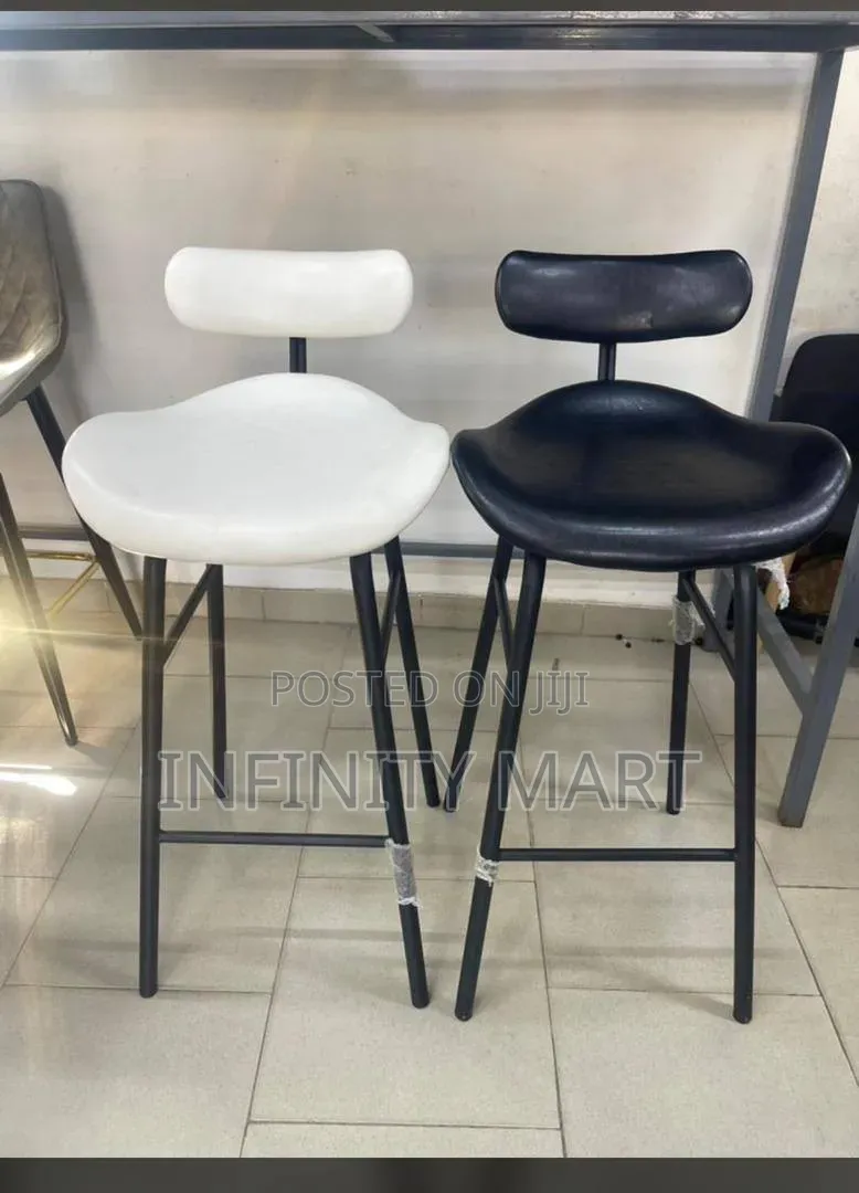 Curved Design Bar Stool.