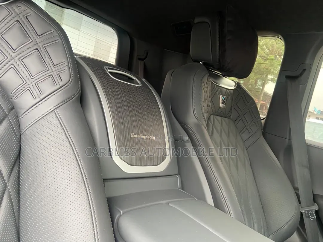 New Toyota Land Cruiser LC300 2025 Gray