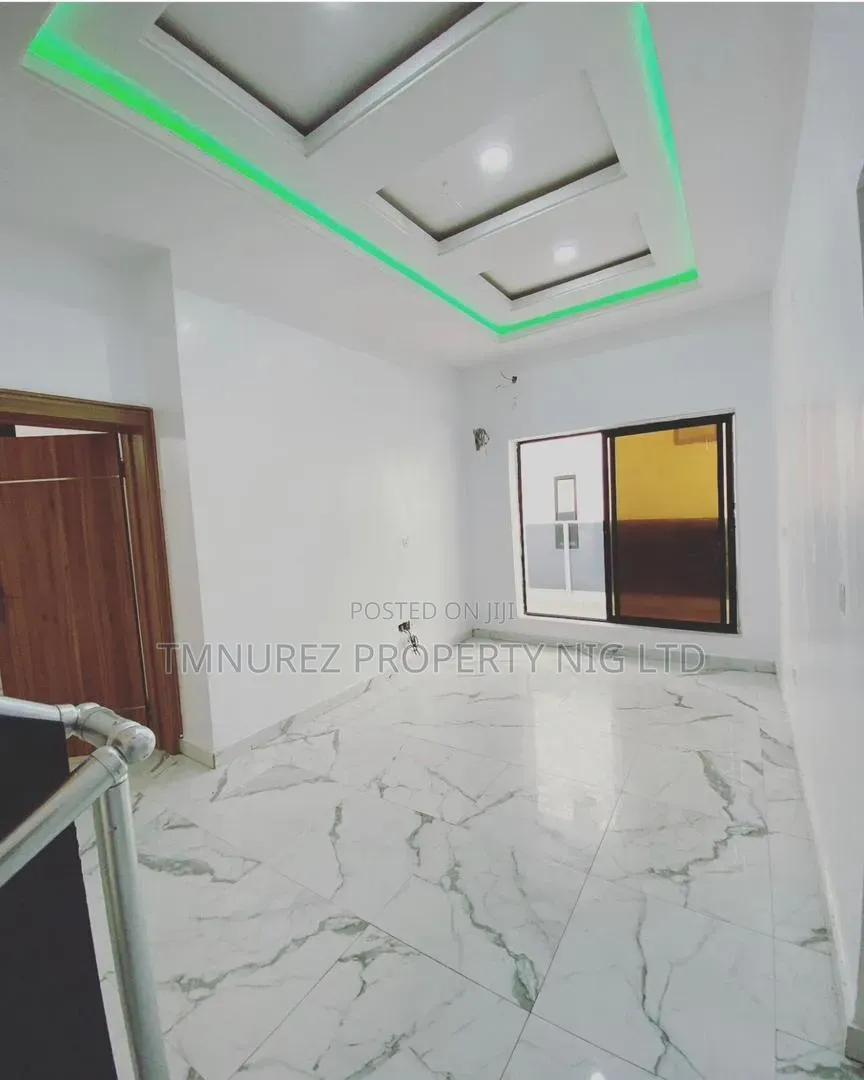 5bdrm Duplex in Ikate Lekki for rent