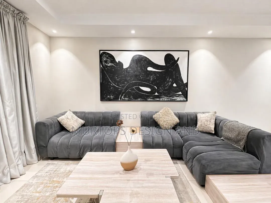 Furnished 2bdrm Apartment in Blue, Lekki Phase 1 for rent