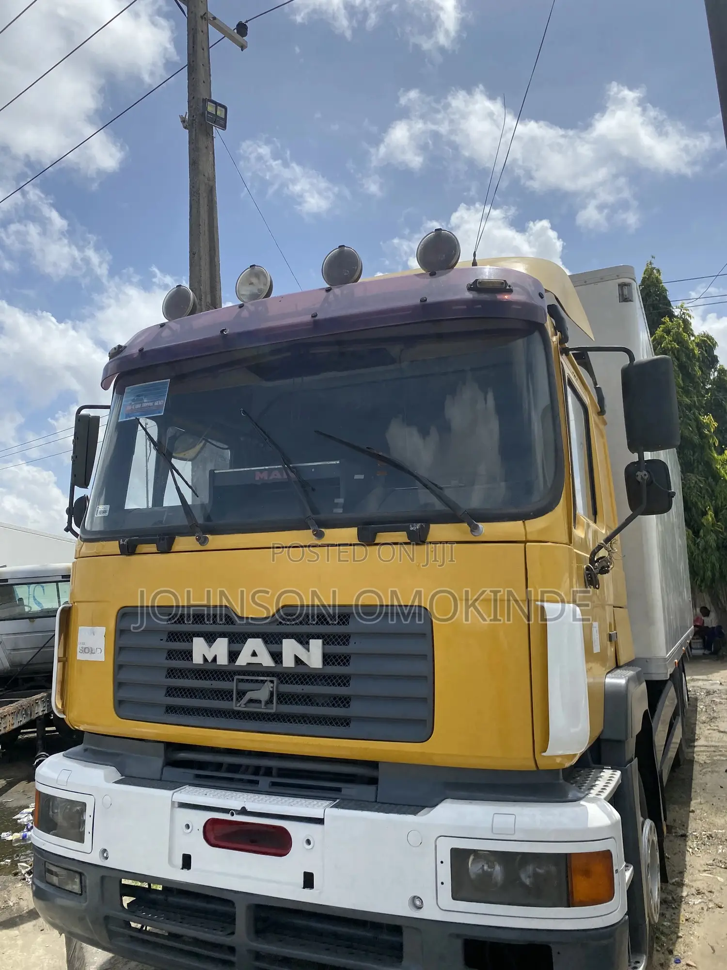 Man Diesel Container Truck