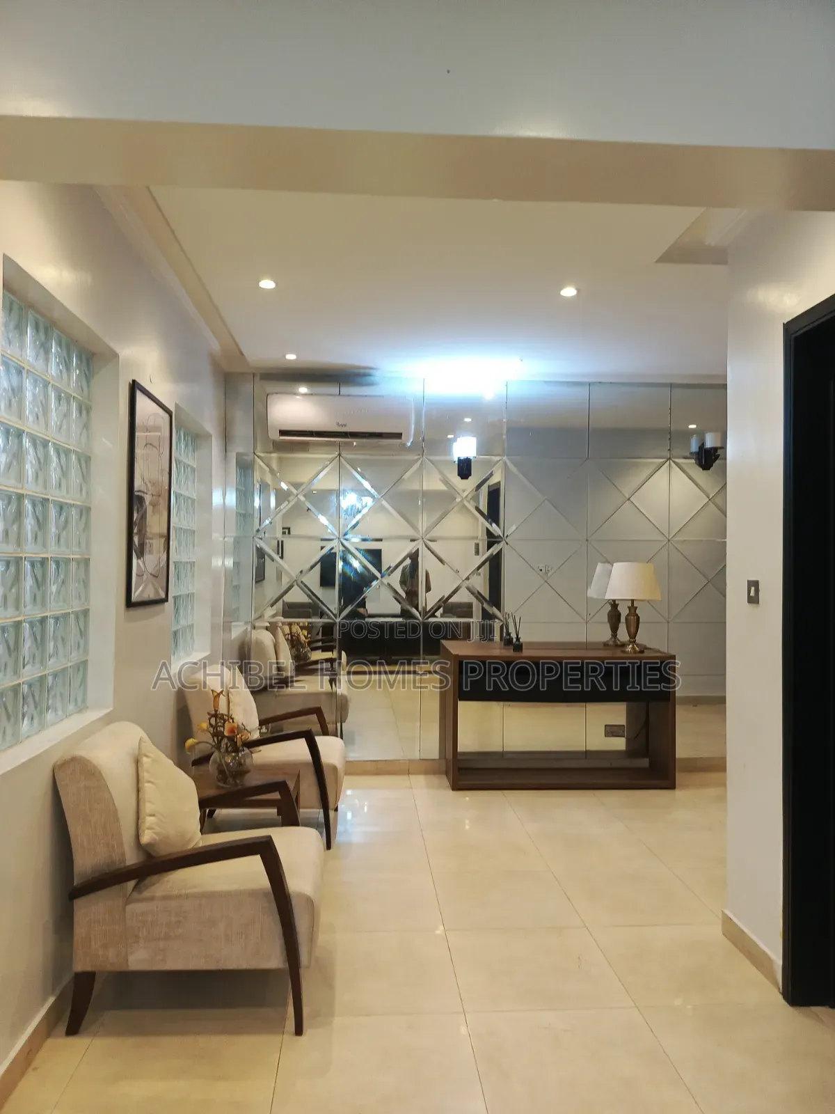 Furnished 3bdrm Apartment in Off Adeola Odeku for rent