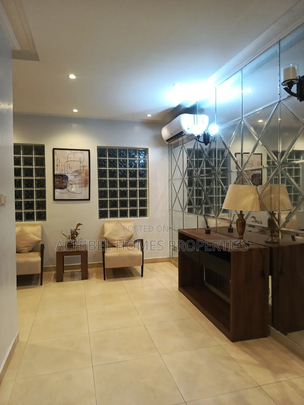 Furnished 3bdrm Apartment in Off Adeola Odeku for rent
