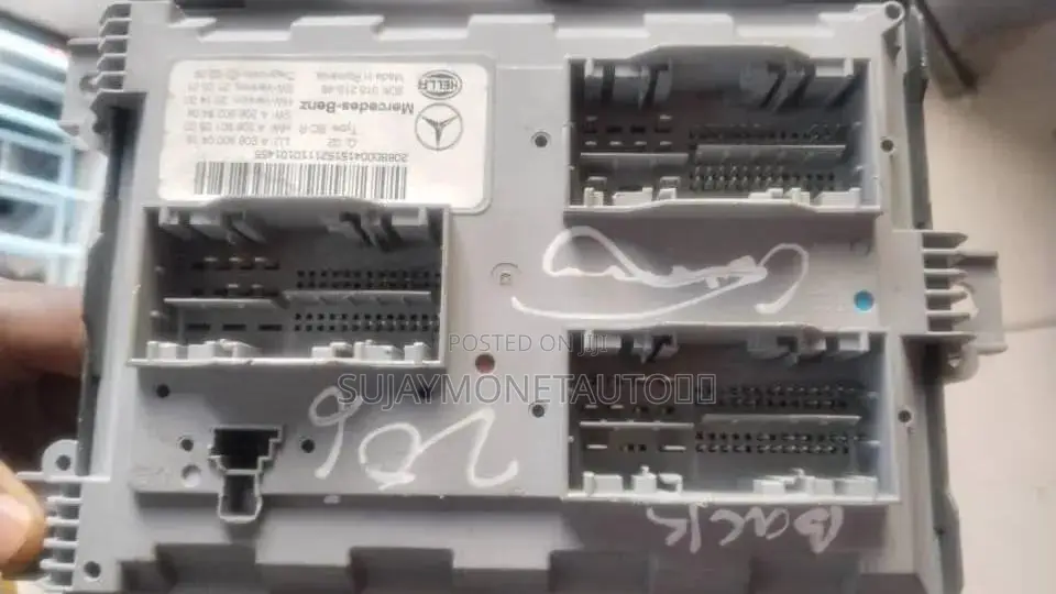 Mercedes Benz C300 206 Back Sam