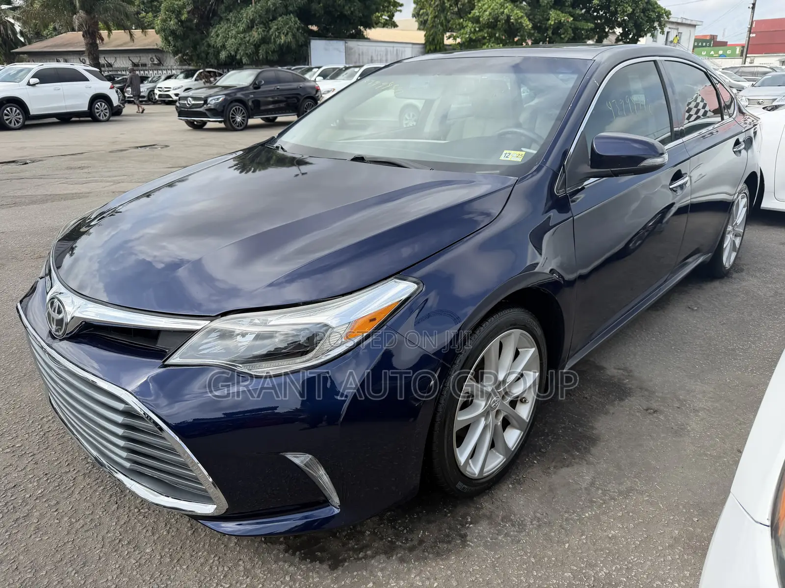 Toyota Avalon Limited Sedan FWD (3.5L 6cyl 6A) 2013 Blue