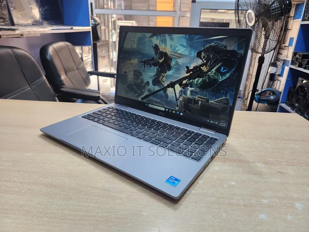 Laptop Dell Latitude 5520 8GB Intel Core i5 SSD 256GB