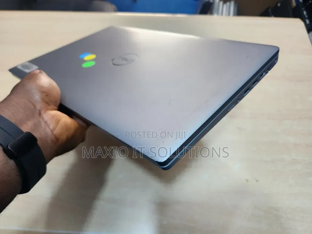 Laptop Dell Latitude 5520 8GB Intel Core i5 SSD 256GB
