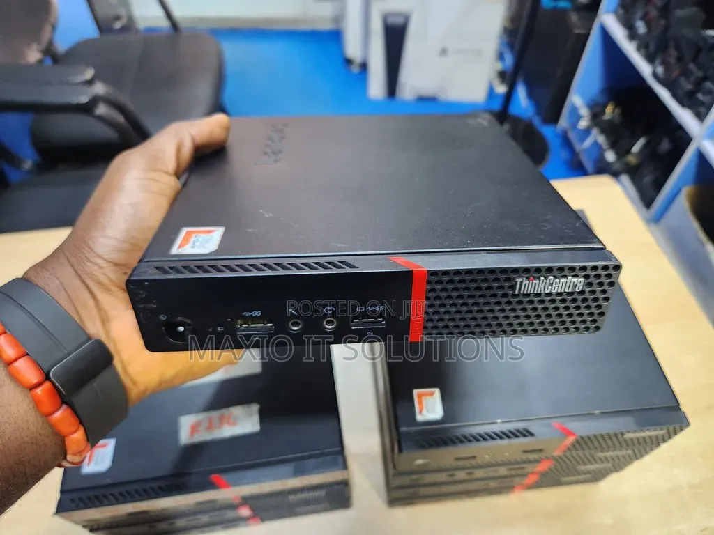 Desktop Computer Lenovo ThinkCentre M715 4GB AMD A10 HDD 500GB