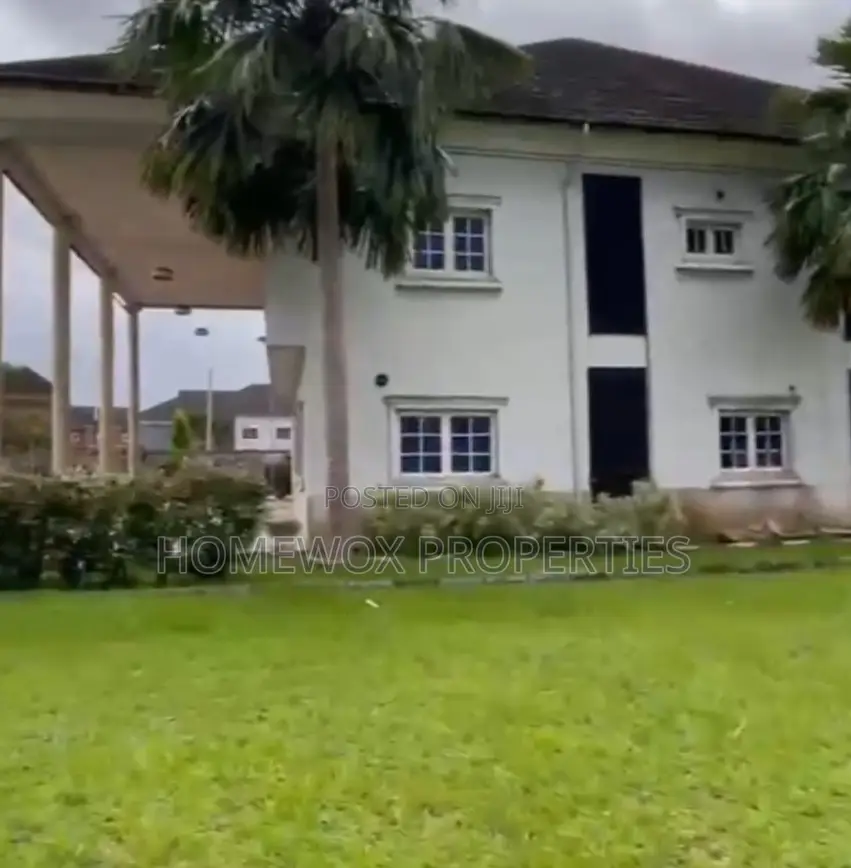 6bdrm Duplex in Obio-Akpor for sale