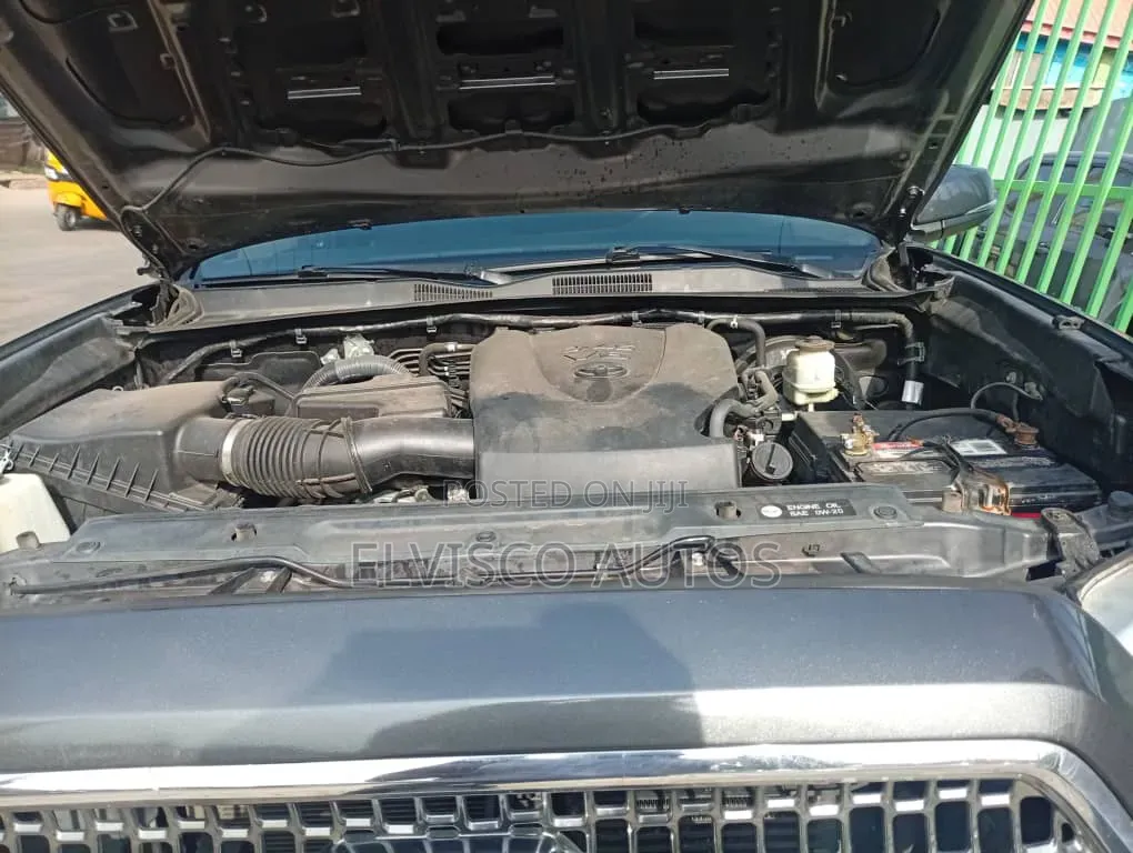 Toyota Tacoma TRD Sport 2017 Gray