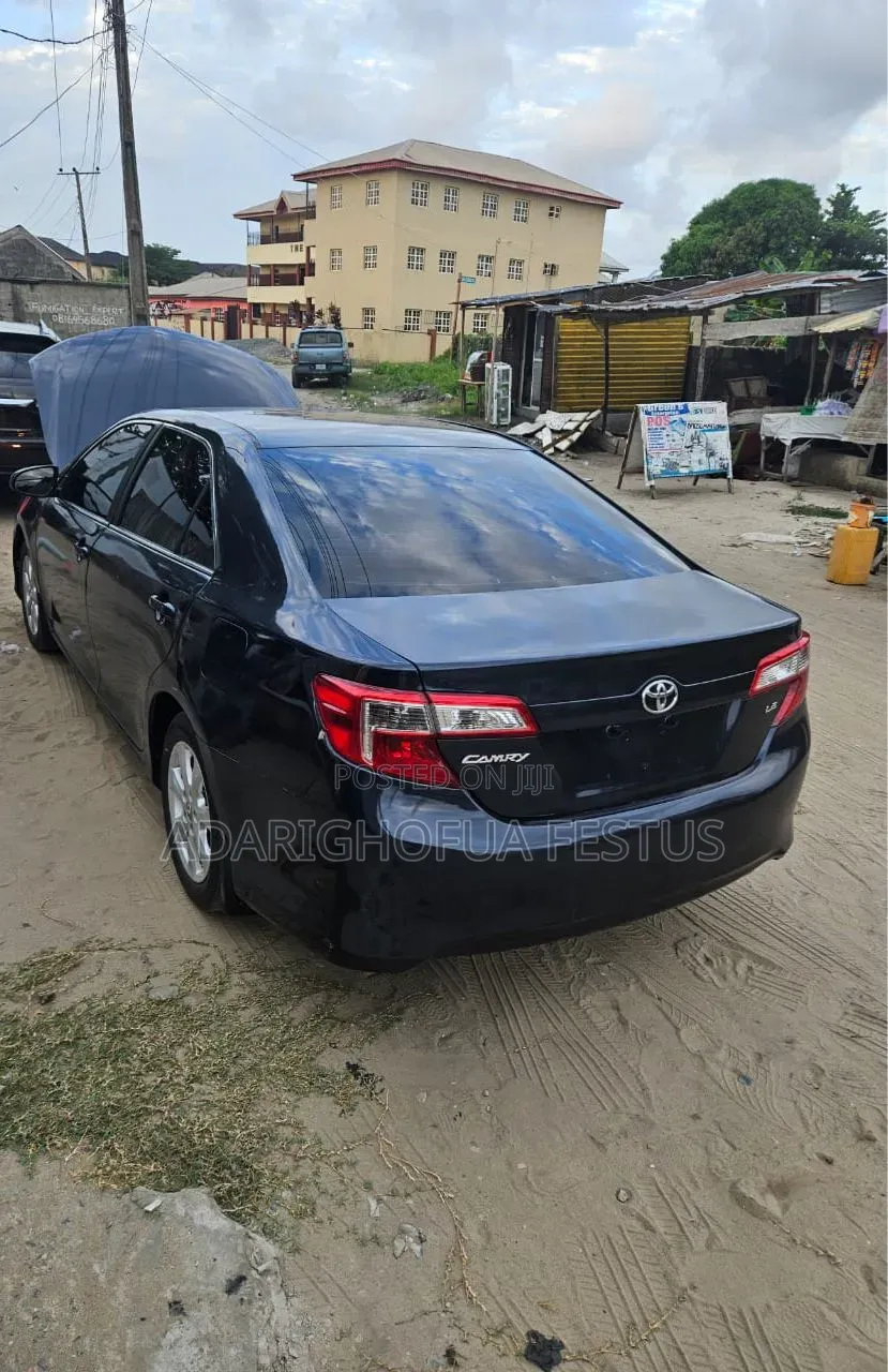 Toyota Camry 2015 Gray