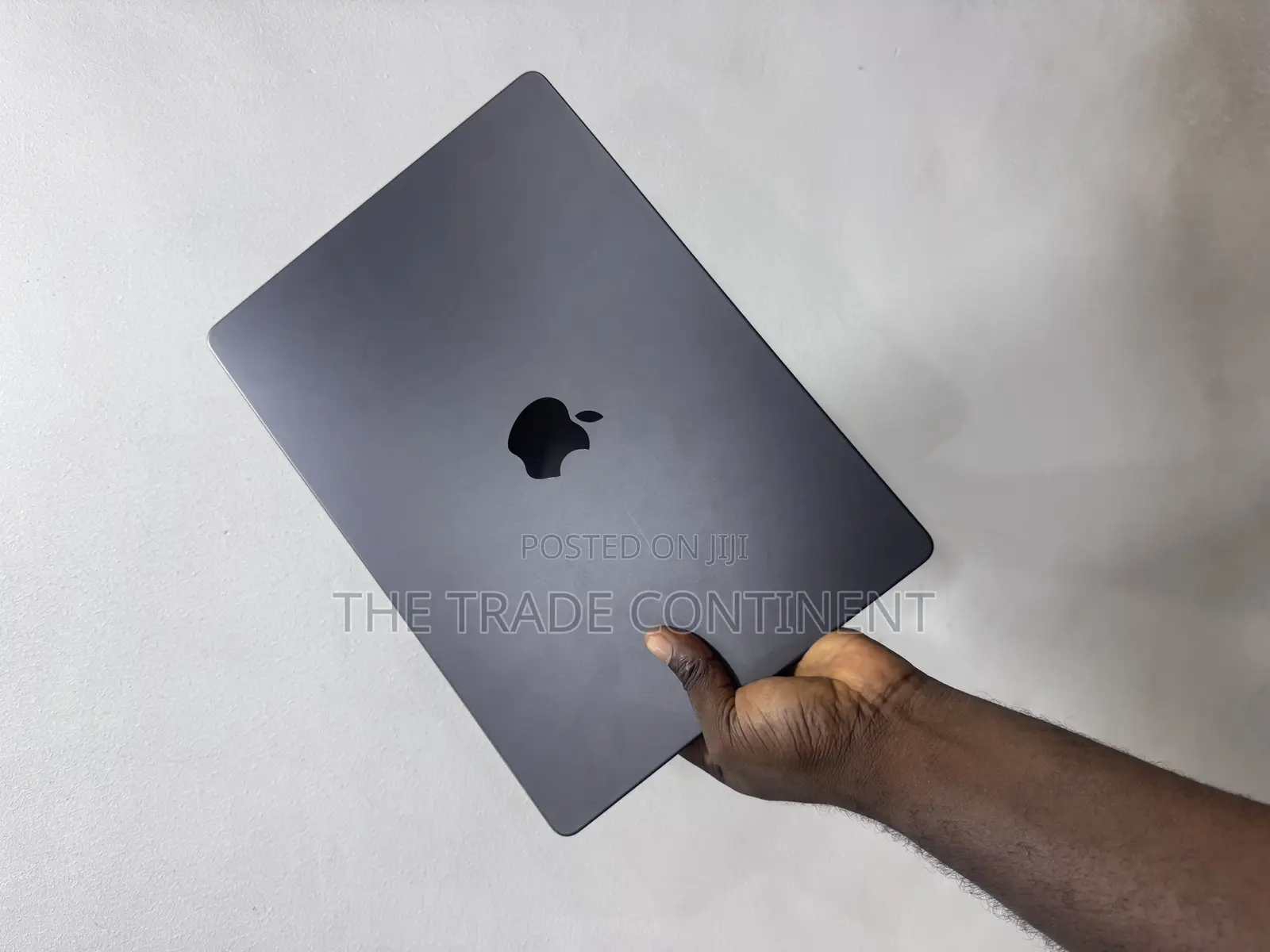 Apple MacBook Pro 2023 M3 Pro 14-inch 18GB Apple M3 Pro SSD 512GB