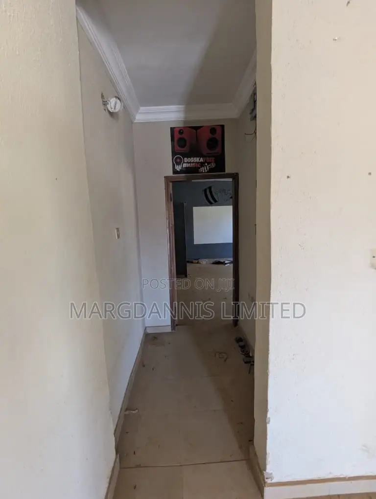 1bdrm Block of Flats in Ginti, Igbogbo for rent