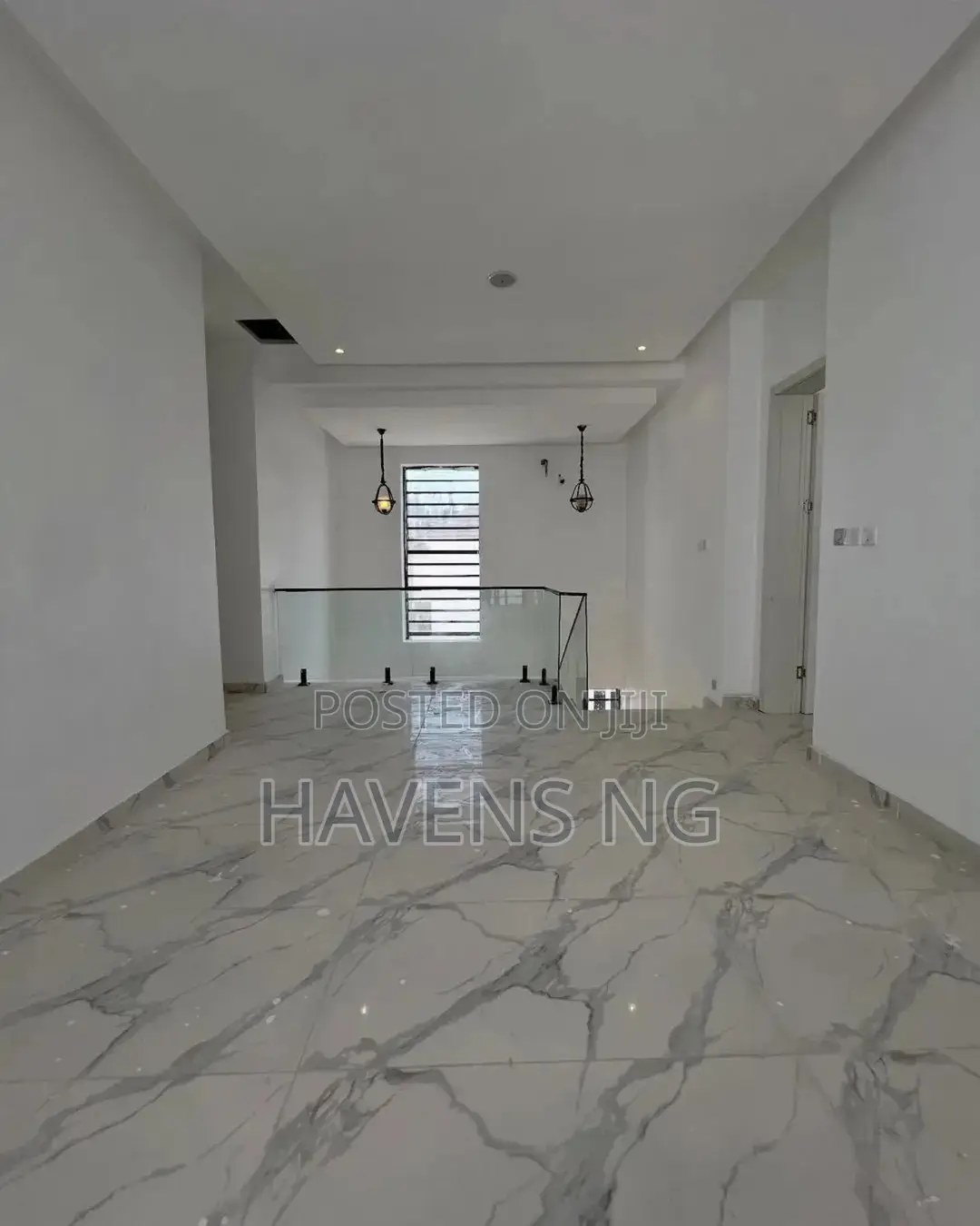 5bdrm Duplex in Ikota for sale