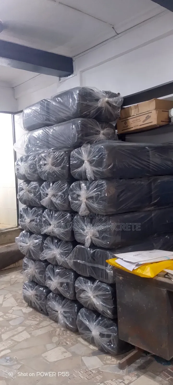 Kegs for Selling Liquid Material for Floor