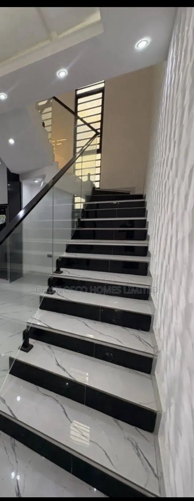 4bdrm Duplex in Eneka for sale