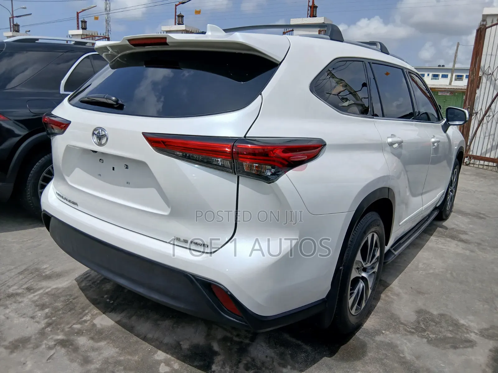 Toyota Highlander XLE 2022 White