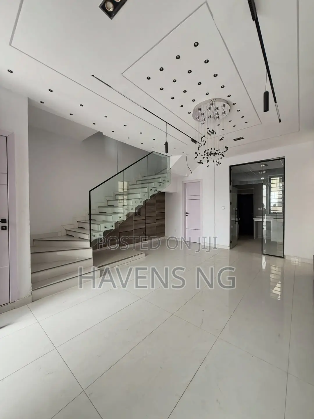 4bdrm Duplex in Ikota for sale