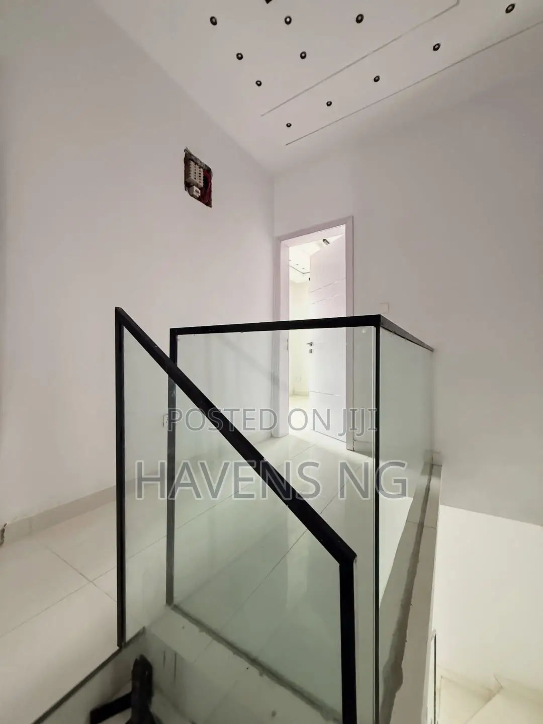 4bdrm Duplex in Ikota for sale