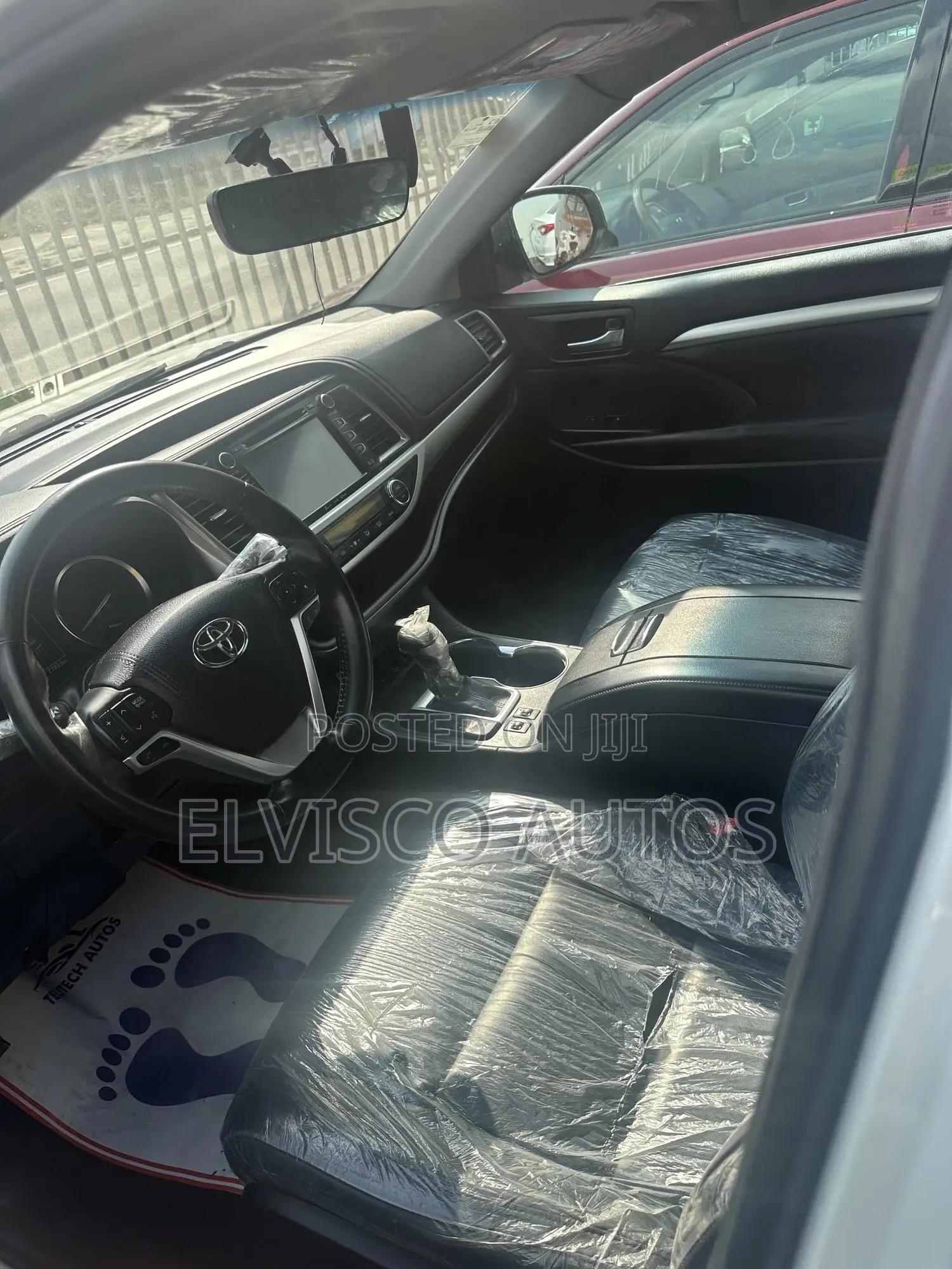 Toyota Highlander XLE 4x4 V6 (3.5L 6cyl 8A) 2018 White