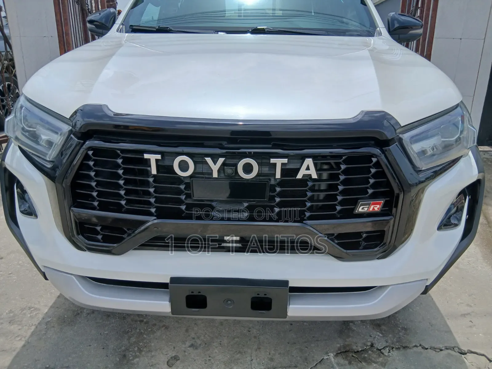 Toyota Hilux Revo Double Cab Petrol 2.7 AWD 2022 White
