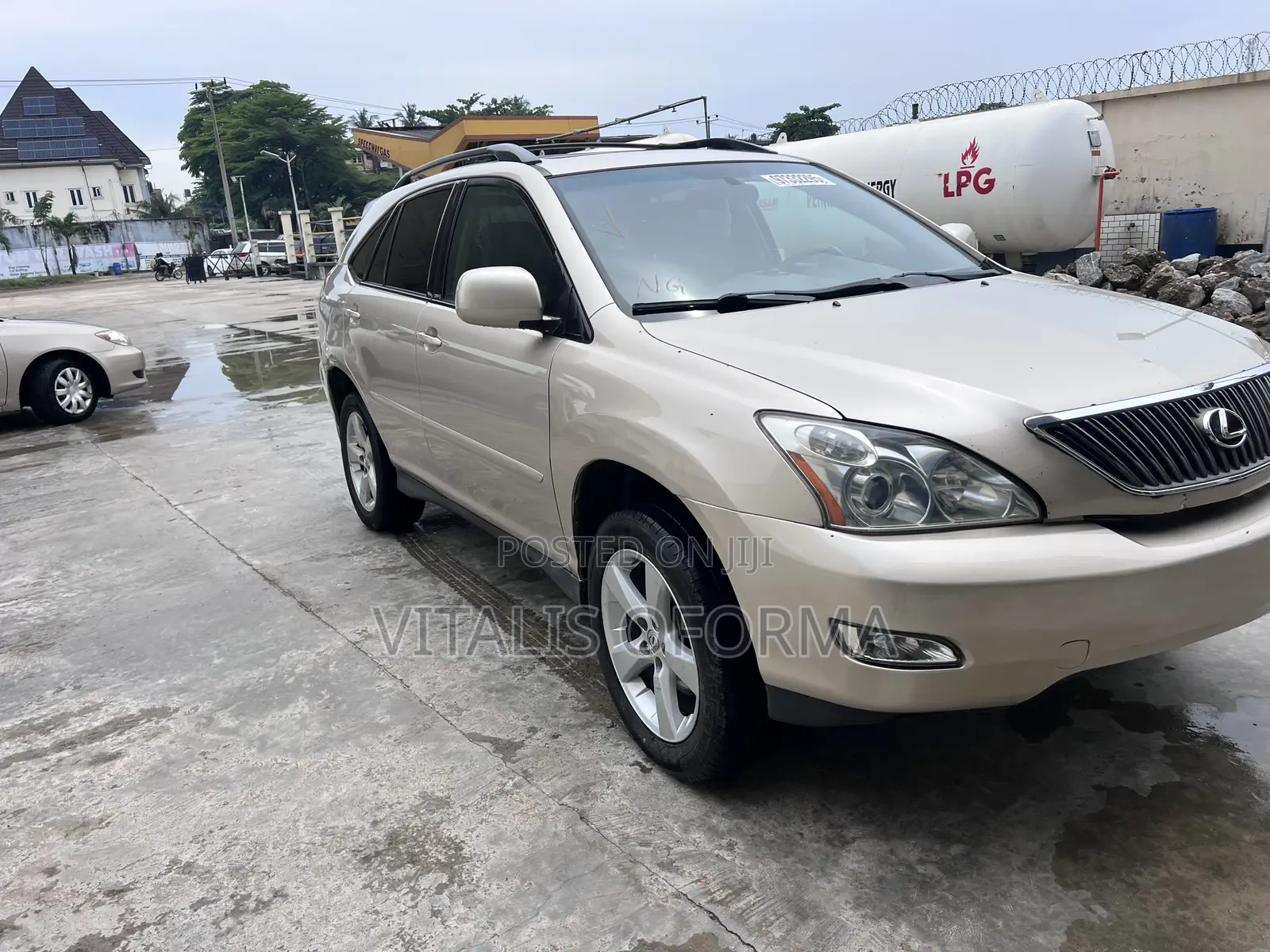Lexus RX 330 2004 Gold