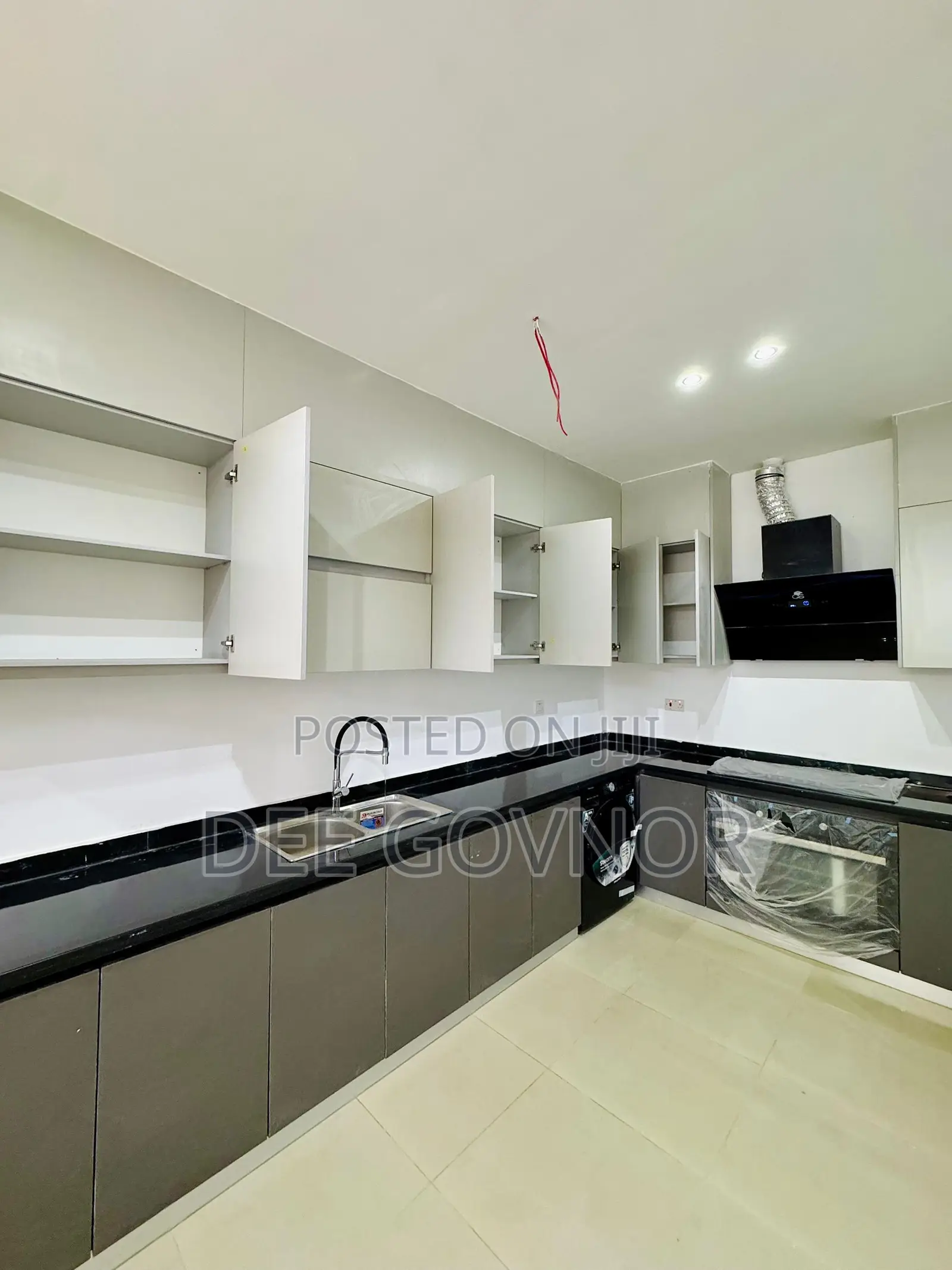 Furnished 3bdrm Apartment in V I, Akin Adesola for rent