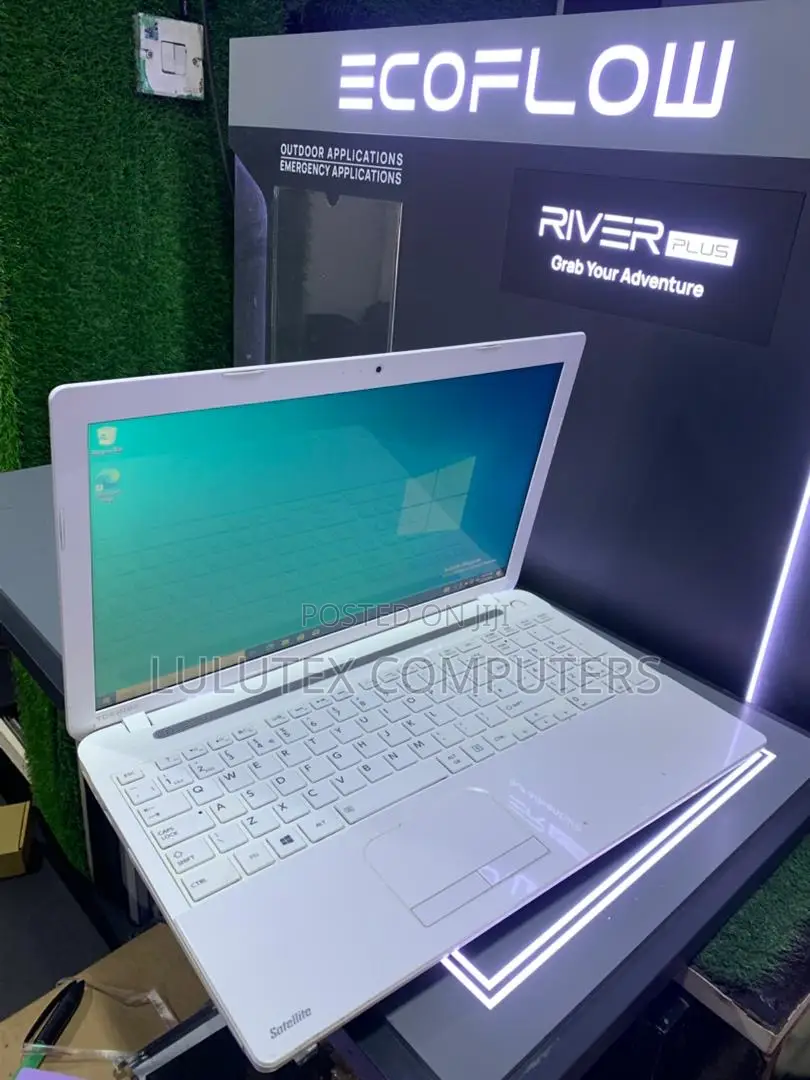 Laptop Toshiba Satellite C50 8GB AMD A10 HDD 160GB