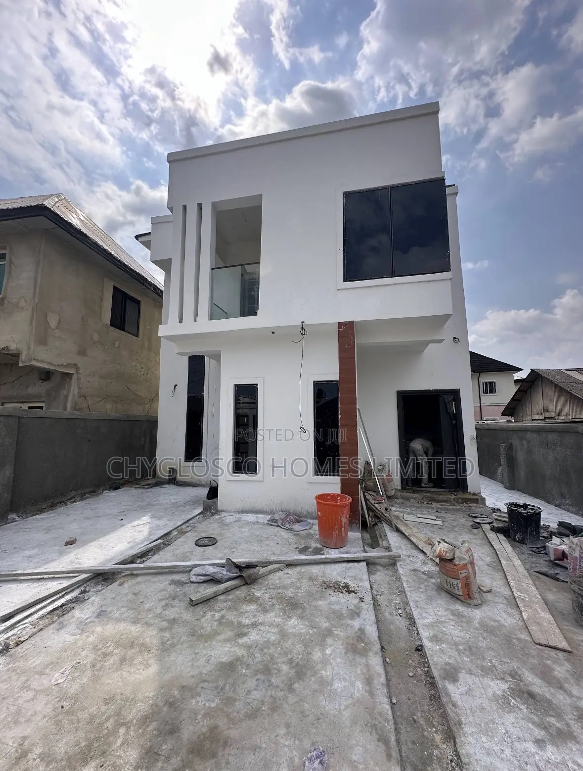 3bdrm Duplex in Woji for sale