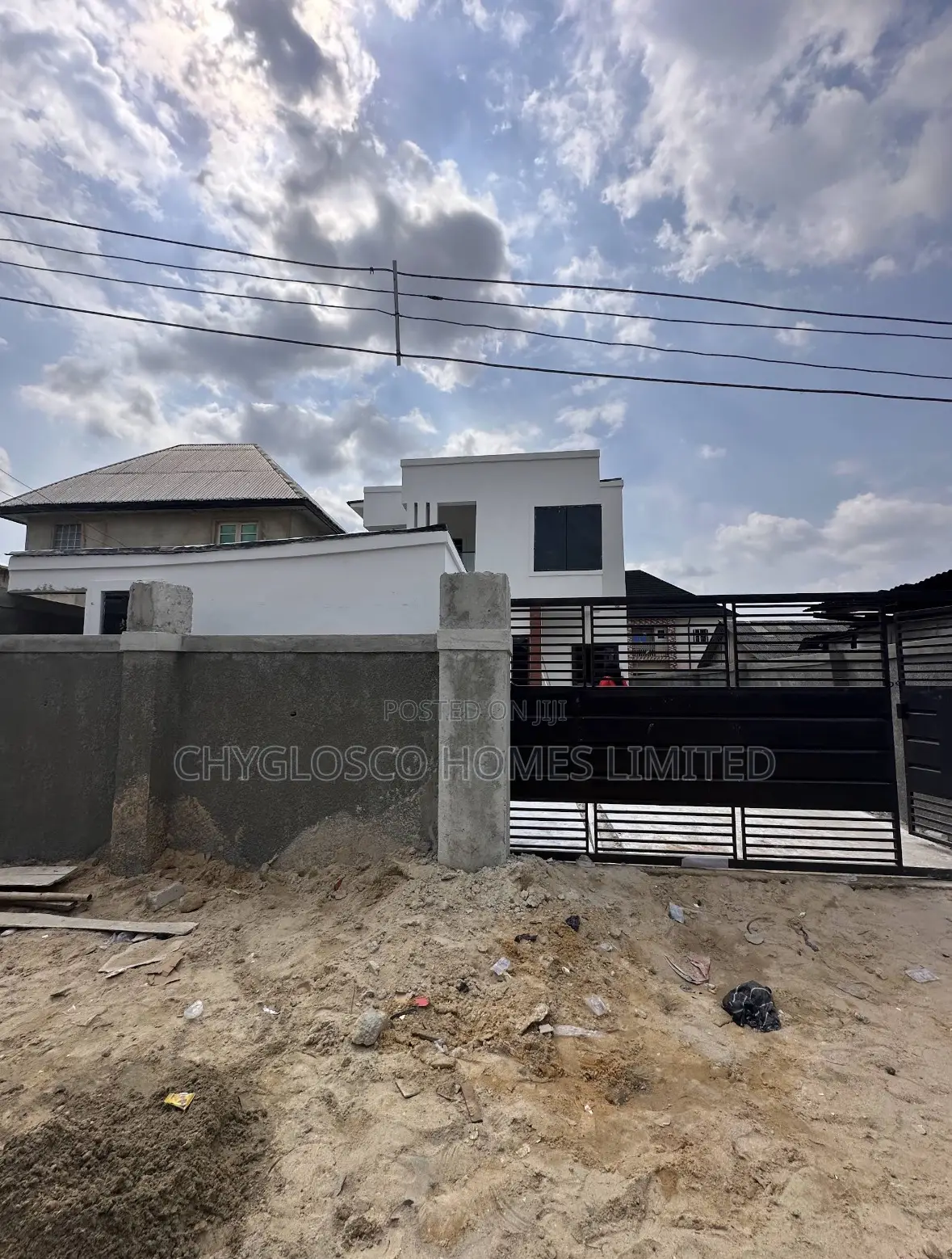 3bdrm Duplex in Woji for sale