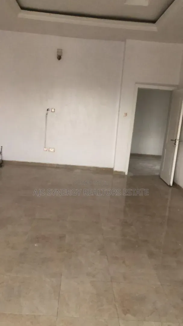 4bdrm Duplex in Sangotedo for rent