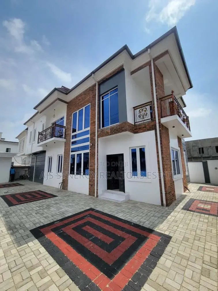 5bdrm Duplex in Lekki Scheme2, Abraham Adesanya Estate for rent