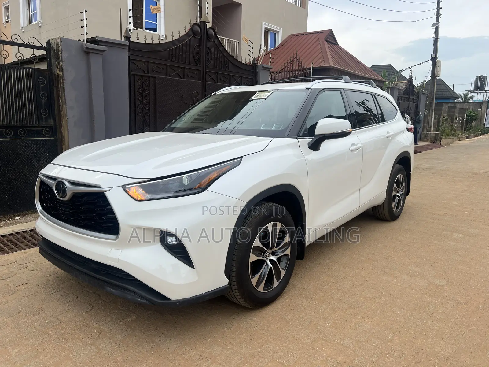 Toyota Highlander XLE 2021 White