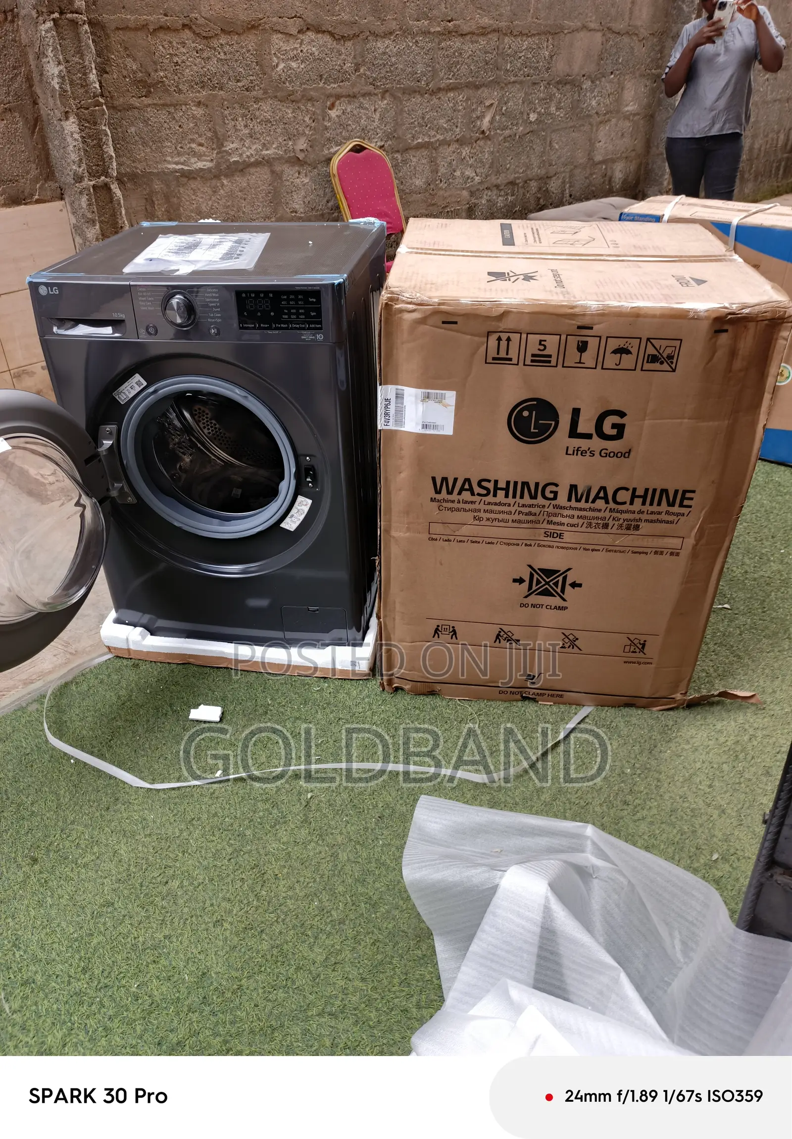 Lg 10.5kg Efficient Front Load Washer