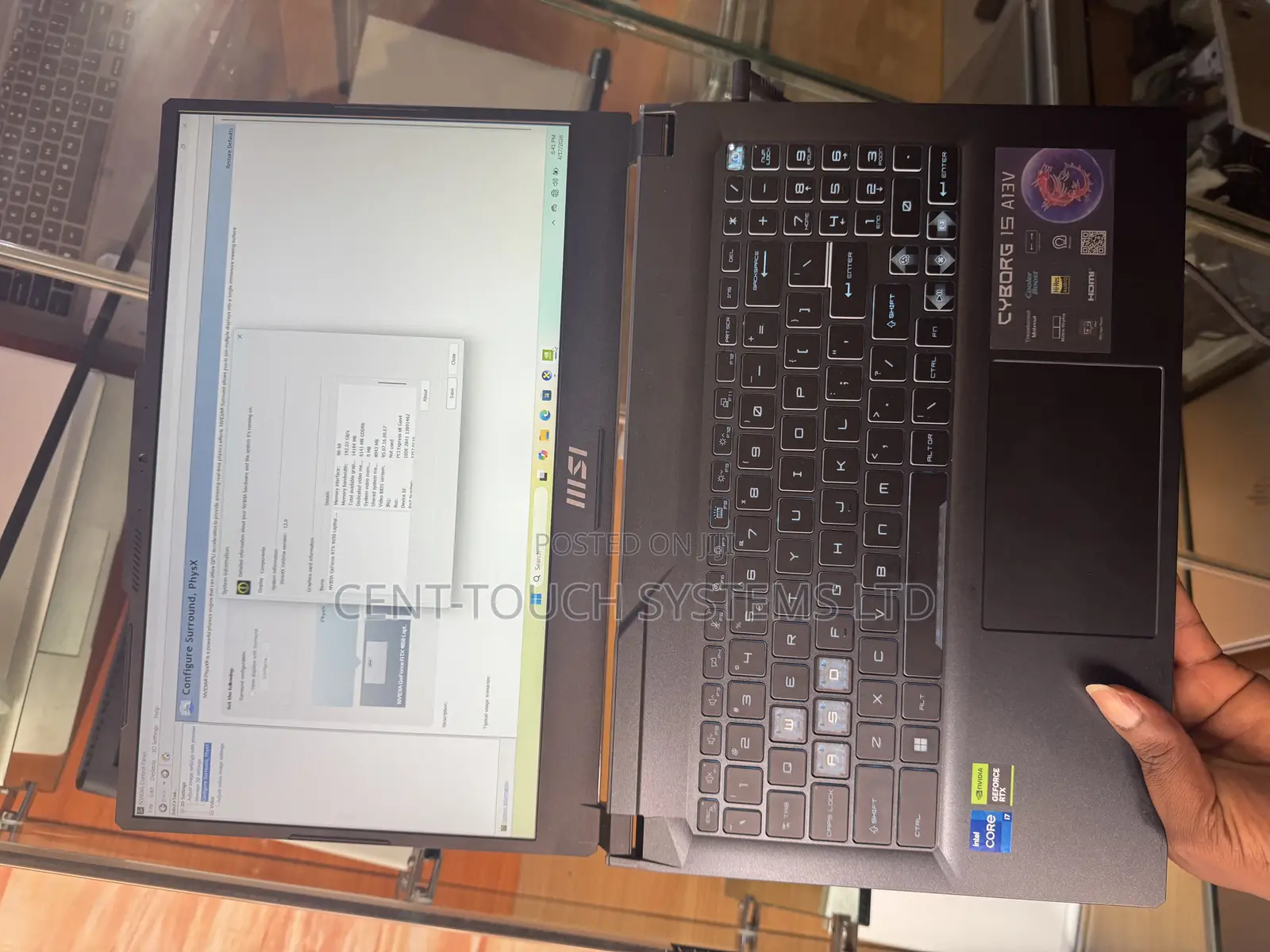 Laptop MSI Cyborg 15 16GB Intel Core i7 SSD 1T