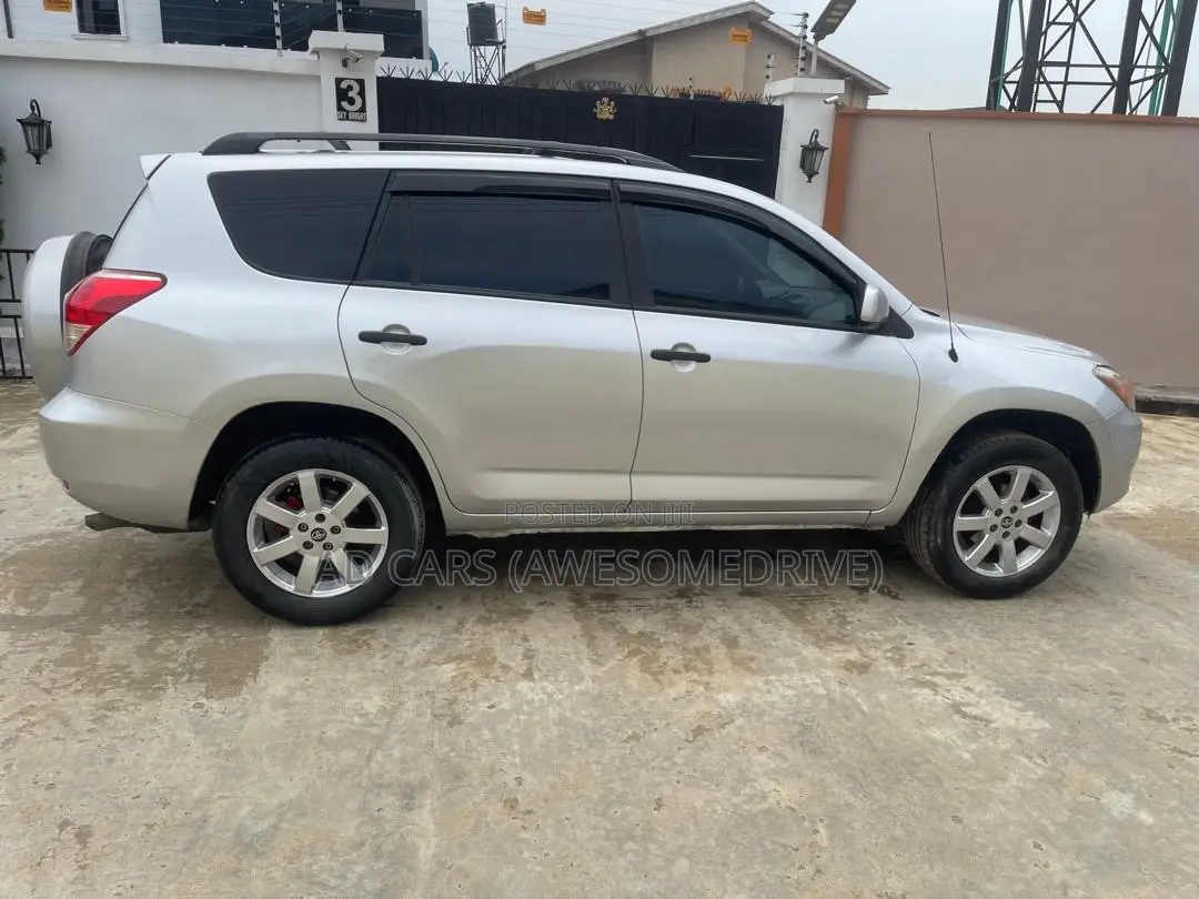 Toyota RAV4 2008 Silver