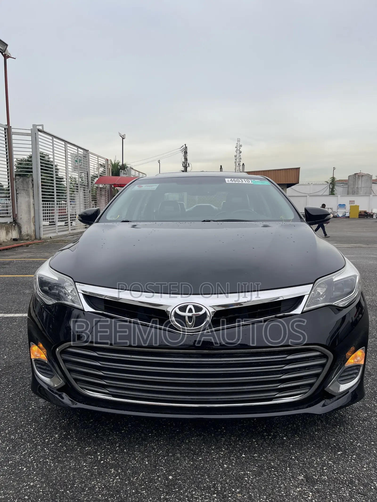 Toyota Avalon XLE 4dr Sedan (3.5L 6cyl 6A) 2015 Black