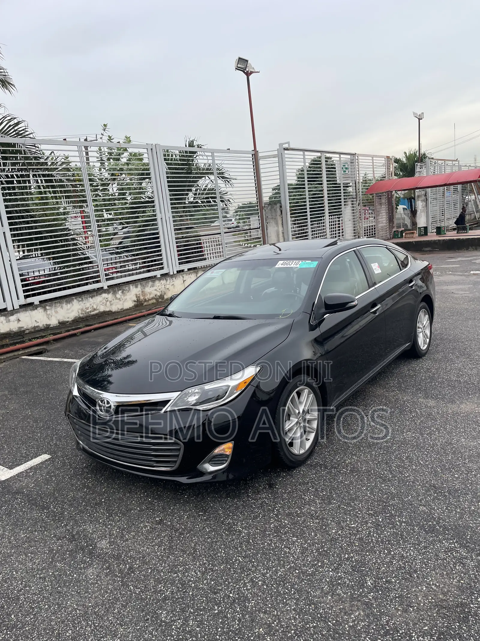 Toyota Avalon XLE 4dr Sedan (3.5L 6cyl 6A) 2015 Black