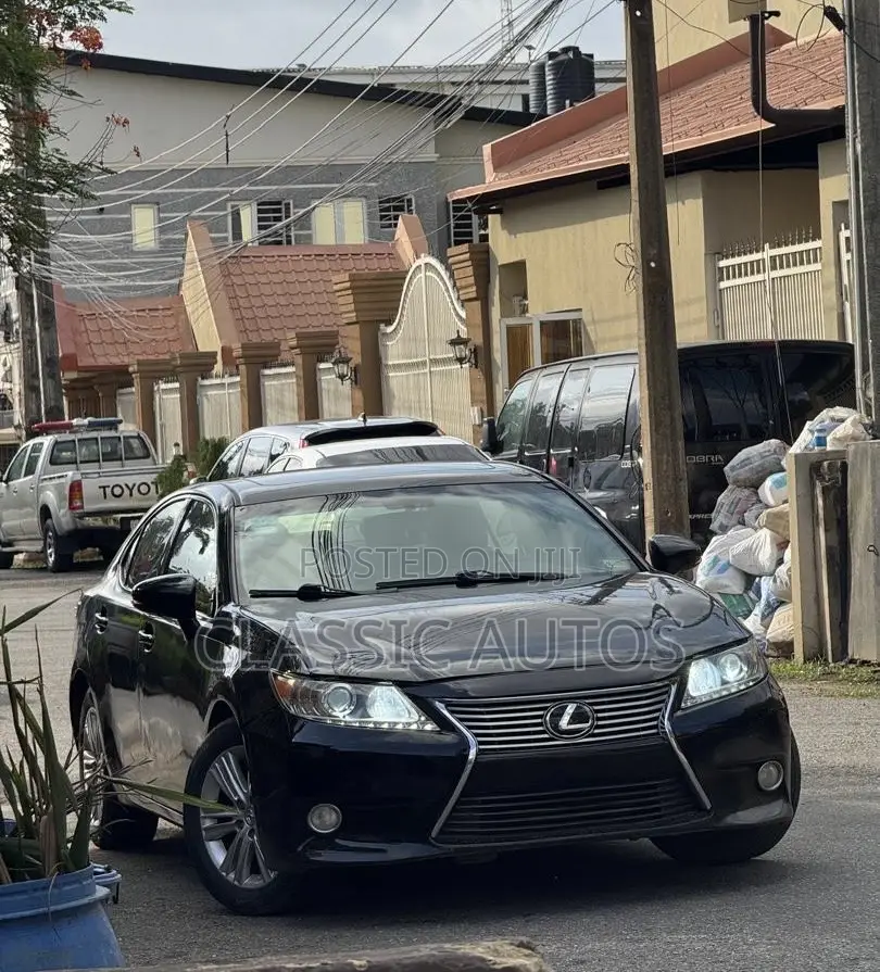 Lexus ES 2015 Black