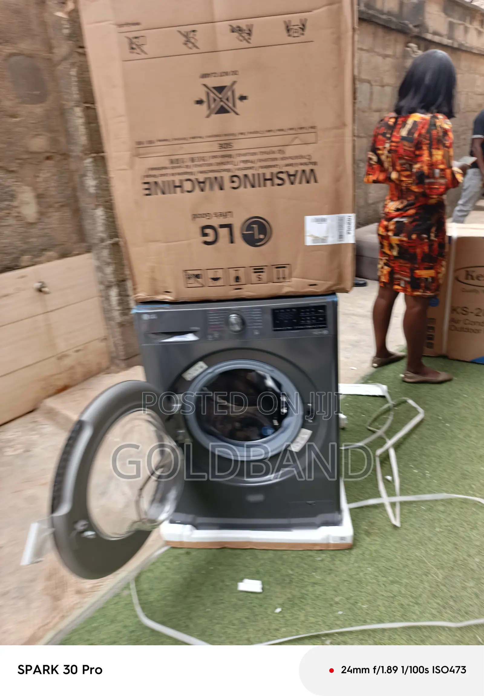 Lg 10.5kg Efficient Wash and Spin Washer