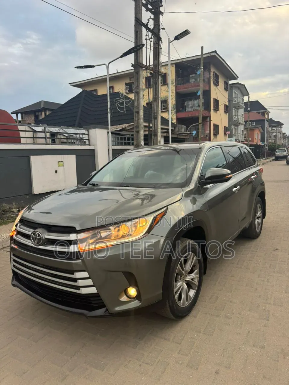 Toyota Highlander LE 4dr SUV AWD (3.5L 6cyl 6A) 2015 Green