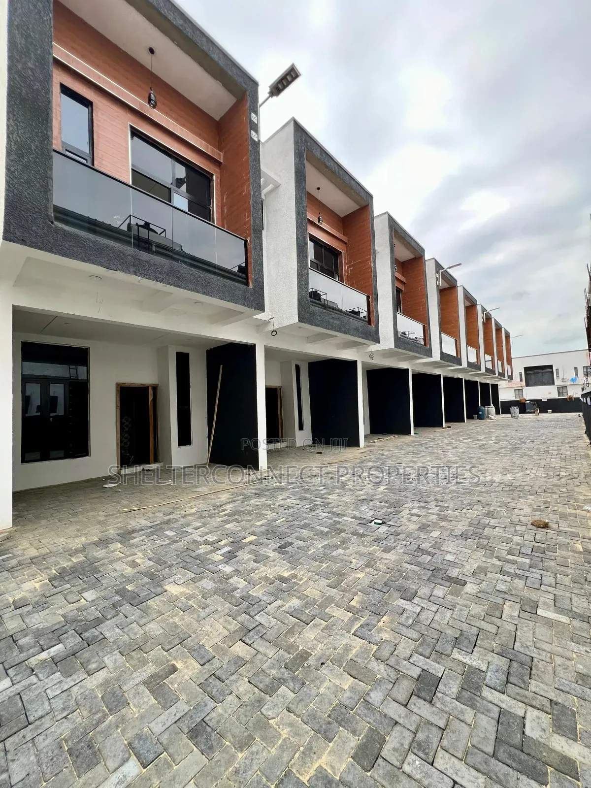 3bdrm Duplex in Ado / Ajah for sale